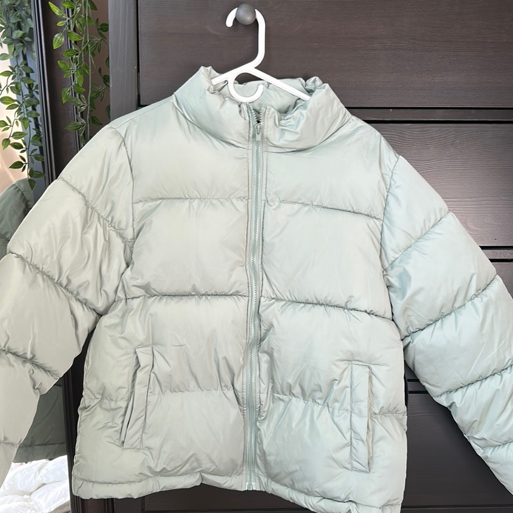 Light Weight Cropped Puffer Jacket